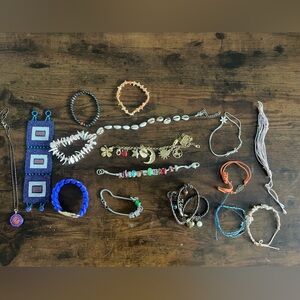 Artsy bracelet jewelry pack